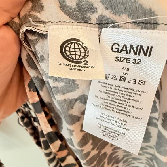 GANNI Leopard Print Maxi Dress Smocked Silk Blend EU 32 US 0 Mob Wife Luxury - Picture 11 of 16